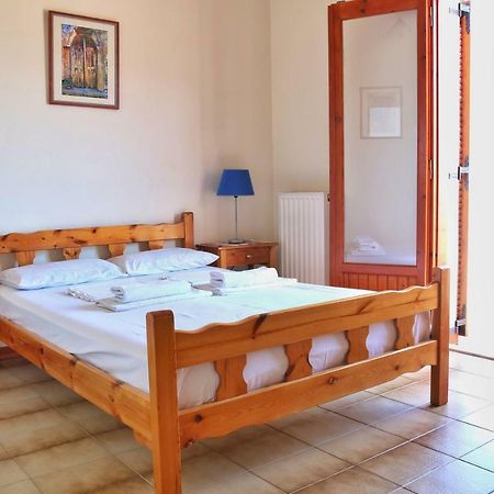 Seaview - Selfcatering Apartment - Helen No 2 Xiropigado Exterior photo