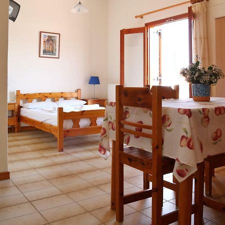 Seaview - Selfcatering Apartment - Helen No 2 Xiropigado Exterior photo