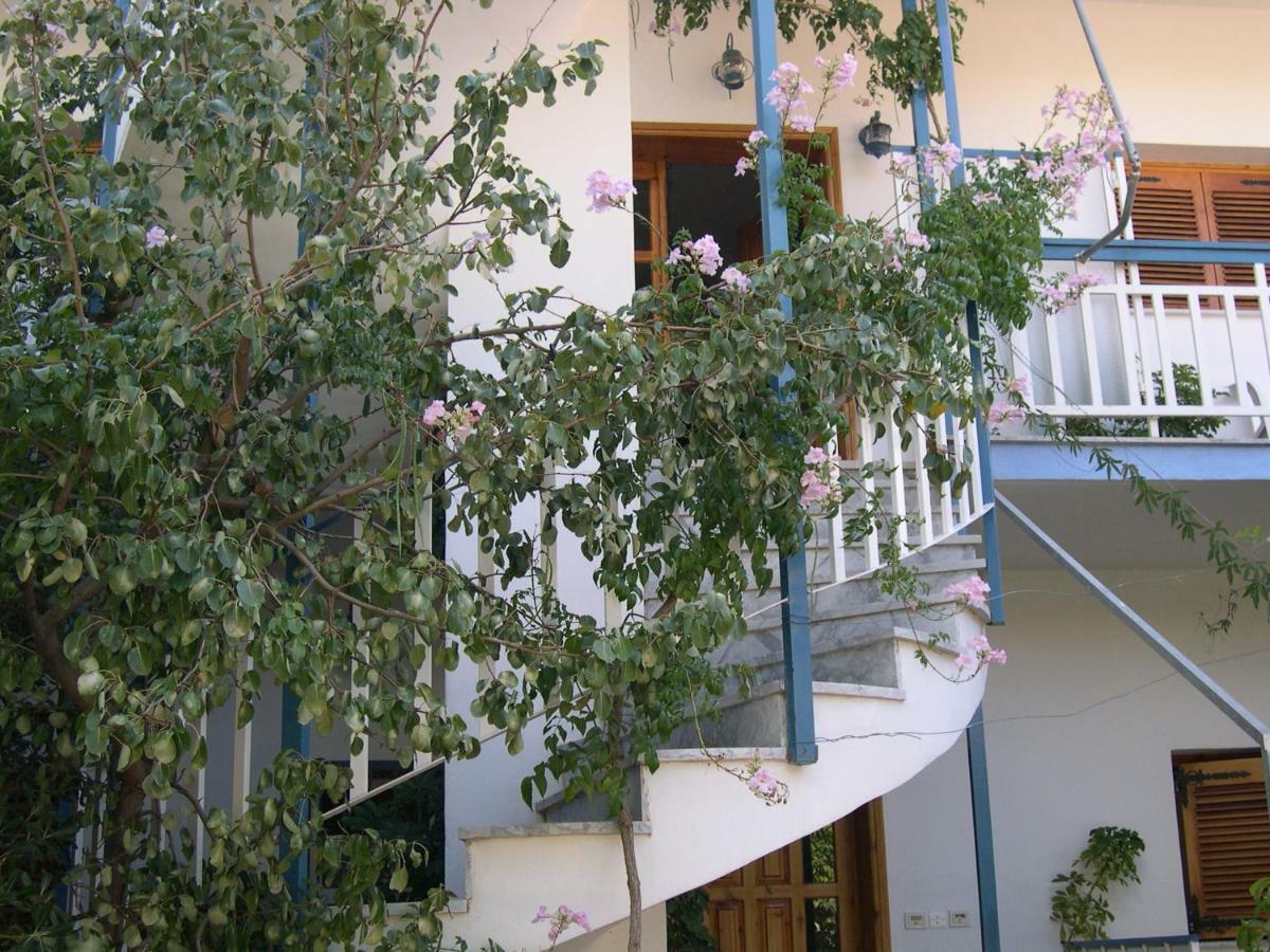 Seaview - Selfcatering Apartment - Helen No 2 Xiropigado Exterior photo
