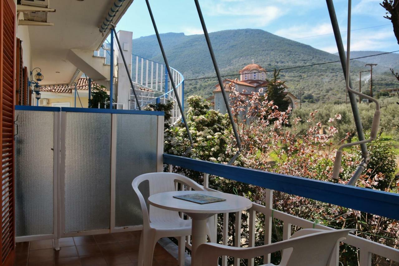 Seaview - Selfcatering Apartment - Helen No 2 Xiropigado Exterior photo
